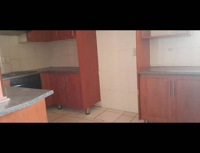 4 BEDROOM HOUSE FOR SALE IN SESHEGO C